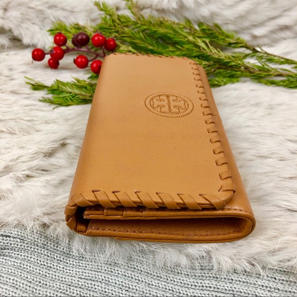 Tory Burch Marion Multi-Gusset Envelope Zip Wallet - Picture 3 of 8